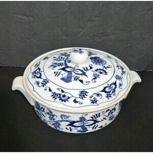 Blue Danube Blue Onion Japan 8"  Round Covered Casserole Vintage